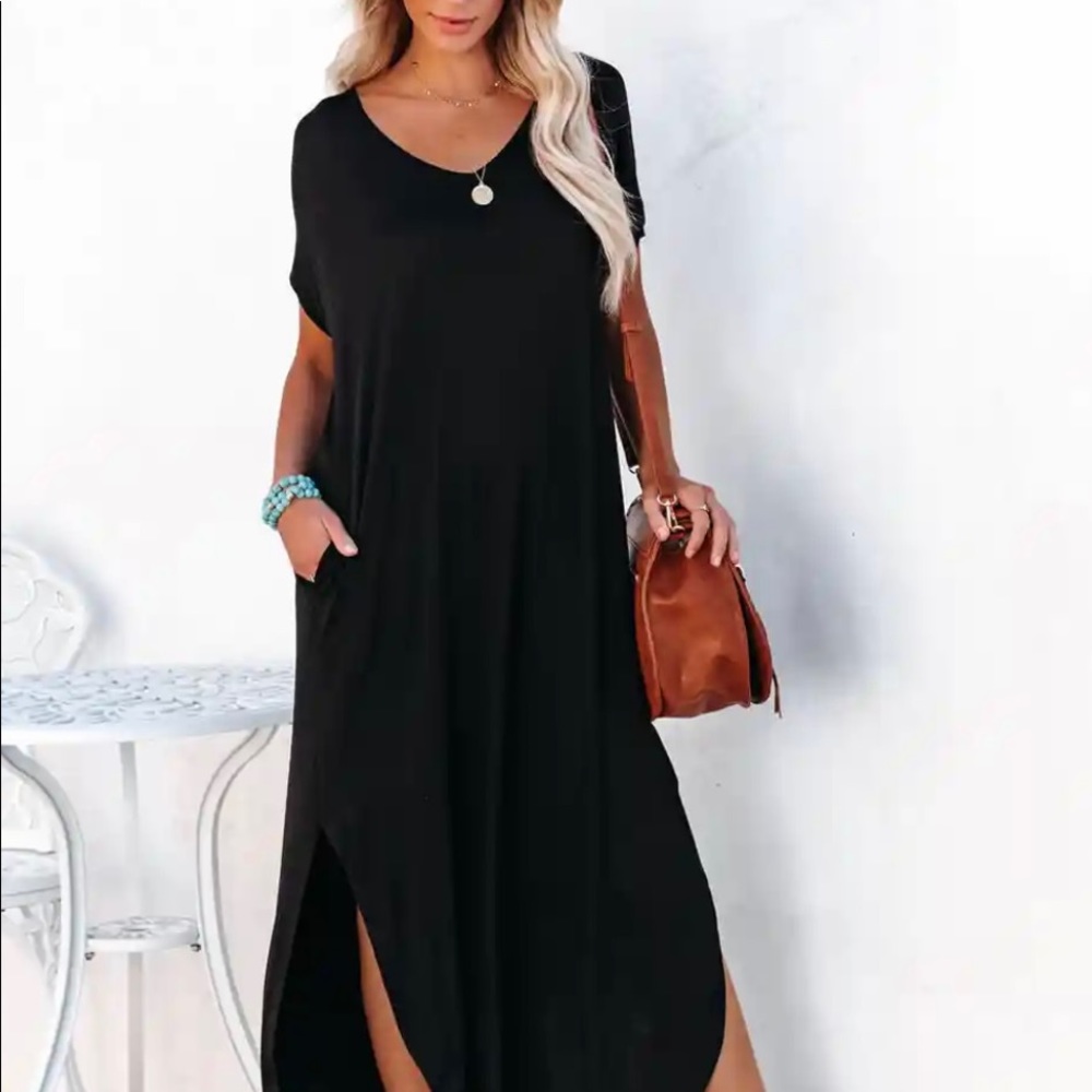 Vici collection: black maxi dress. Perfect condition. SO comfortable 🤩